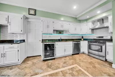 1010 Coolidge Rd, Elizabeth, NJ 07208 - Photo 17
