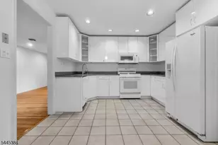 7 Oak Ridge, Springfield Twp., NJ 07081 - Photo 15