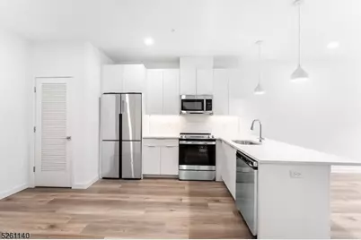 25 Freeway Dr #508, East Orange, NJ 07018 - Photo 3
