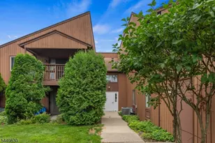 154 Drake Ln, Roxbury Township, NJ 07852 - Photo 1