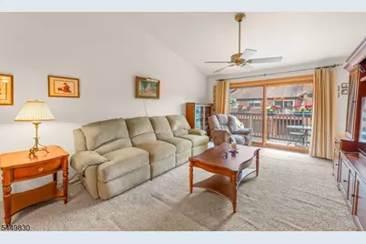154 Drake Ln, Roxbury Township, NJ 07852 - Photo 3