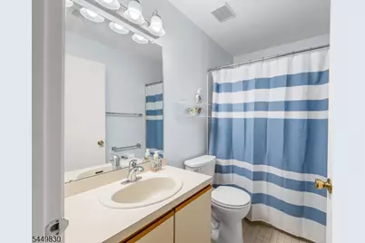 154 Drake Ln, Roxbury Township, NJ 07852 - Photo 15