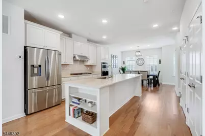 13 Braeburn Ct, Livingston, NJ 07039 - Photo 15