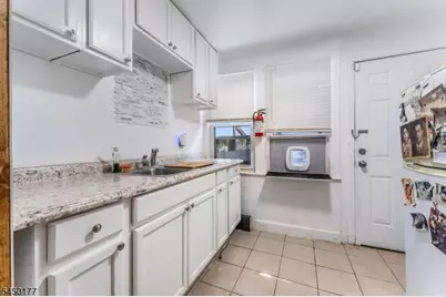 468 Flagg St, Orange, NJ 07050 - Photo 11