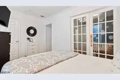 28 Park Ter, West Orange Township, NJ 07052 - Photo 3