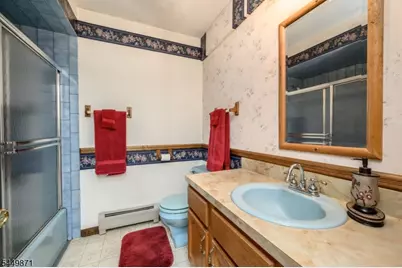 18 Joe Ent Rd, Franklin Township, NJ 08822 - Photo 13
