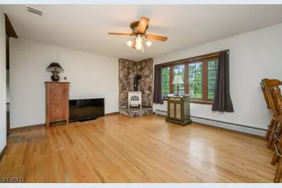18 Joe Ent Rd, Franklin Township, NJ 08822 - Photo 9
