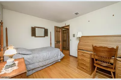 18 Joe Ent Rd, Franklin Township, NJ 08822 - Photo 15