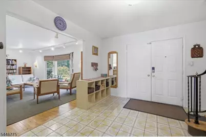 3 Winterberry Cir, Piscataway Township, NJ 08854 - Photo 5