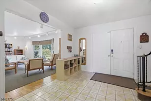 3 Winterberry Cir, Piscataway Township, NJ 08854 - Photo 5
