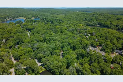 1150 Lakeside Dr, Vernon, NJ 07422 - Photo 35