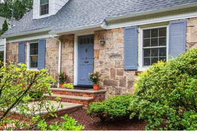 9 Hamilton Ter, Montclair, NJ 07043 - Photo 3