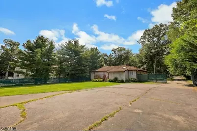 419 Ratzer Rd, Wayne, NJ 07470 - Photo 7