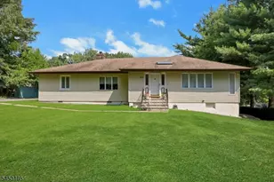419 Ratzer Rd, Wayne, NJ 07470 - Photo 5