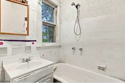 164-166 Vermont Ave, Newark, NJ 07106 - Photo 7