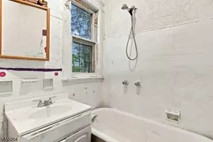 164-166 Vermont Ave, Newark, NJ 07106 - Photo 7