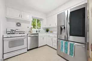 37 Forest Ave, Nutley, NJ 07110 - Photo 5