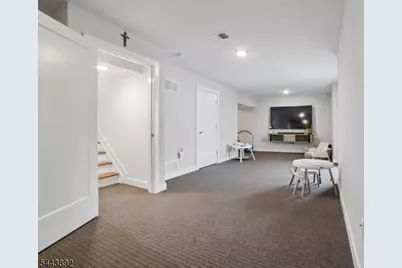 90 Sowers Dr, Mount Olive, NJ 07840 - Photo 17