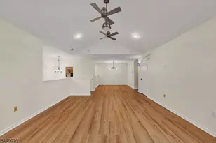 127 Chariot Ct, Piscataway Township, NJ 08854 - Photo 19