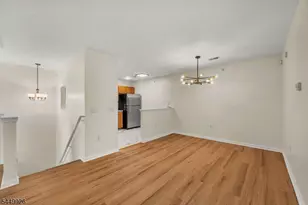 127 Chariot Ct, Piscataway Township, NJ 08854 - Photo 3