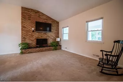 7 Cortland Dr, Franklin Township, NJ 08873 - Photo 3