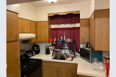 12 Campbell Ave, Clifton, NJ 07013 - Photo 5