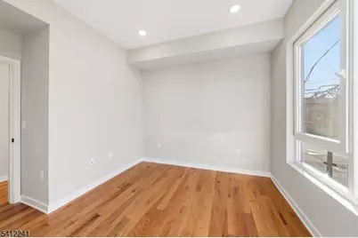 108 Fleming Ave, Newark, NJ 07105 - Photo 15