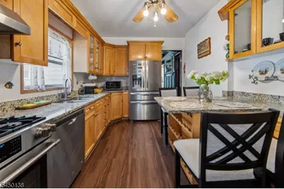 826 Degraw Ave, Newark, NJ 07104 - Photo 13