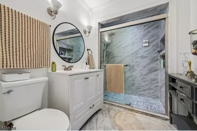 826 Degraw Ave, Newark, NJ 07104 - Photo 25