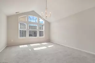408 Kensington Ln, Livingston Twp., NJ 07039 - Photo 7