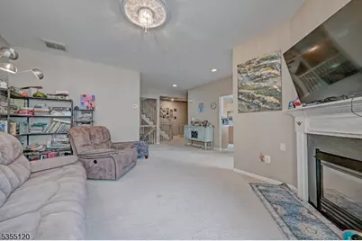 408 Kensington Ln, Livingston, NJ 07039 - Photo 9