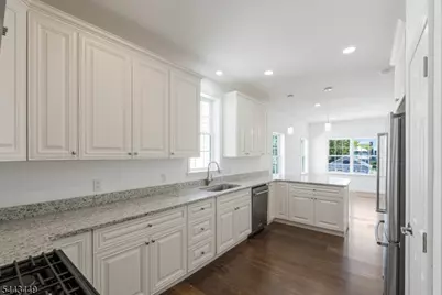 197 Iva St, Rahway, NJ 07065 - Photo 9