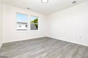 131 Lindsley Pl, East Orange, NJ 07018 - Photo 15