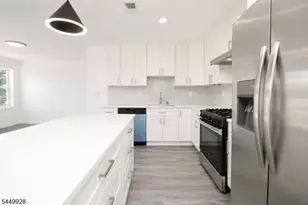 131 Lindsley Pl, East Orange, NJ 07018 - Photo 25
