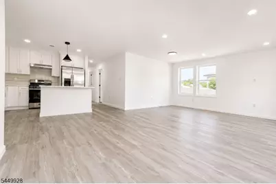 131 Lindsley Pl, East Orange, NJ 07018 - Photo 3