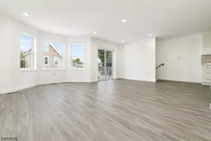 131 Lindsley Pl, East Orange, NJ 07018 - Photo 7