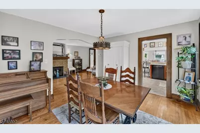 21 Crossbrook Rd, Livingston, NJ 07039 - Photo 3