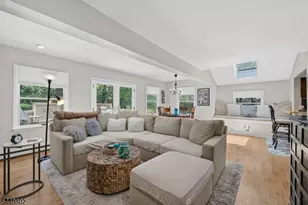 21 Crossbrook Rd, Livingston, NJ 07039 - Photo 17