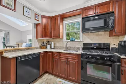 21 Crossbrook Rd, Livingston, NJ 07039 - Photo 11