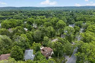 21 Crossbrook Rd, Livingston, NJ 07039 - Photo 49