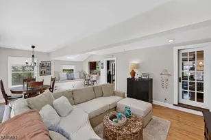 21 Crossbrook Rd, Livingston, NJ 07039 - Photo 19