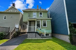 27 Cummings St, Irvington, NJ 07111 - Photo 3