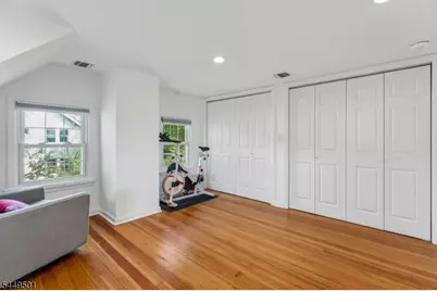 20 Lombardy Pl, Maplewood, NJ 07040 - Photo 17