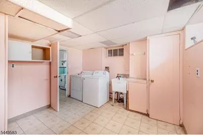 61 Doherty Dr, Clifton, NJ 07013 - Photo 45