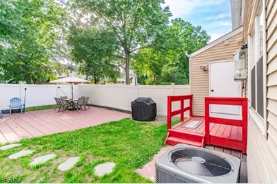 36 Byrnes Ln, Sayreville, NJ 08872 - Photo 21