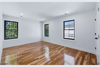 749 S 11th St, Newark, NJ 07103 - Photo 13
