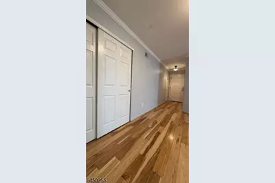 81 Crestview Ln, Mount Arlington, NJ 07856 - Photo 5