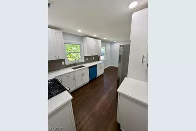 48 Valley View Rd, Hillside, NJ 07205 - Photo 15