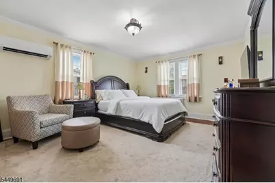 24 Synott Pl, Newark, NJ 07106 - Photo 15