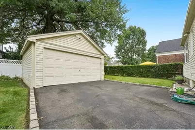 24 Synott Pl, Newark, NJ 07106 - Photo 33